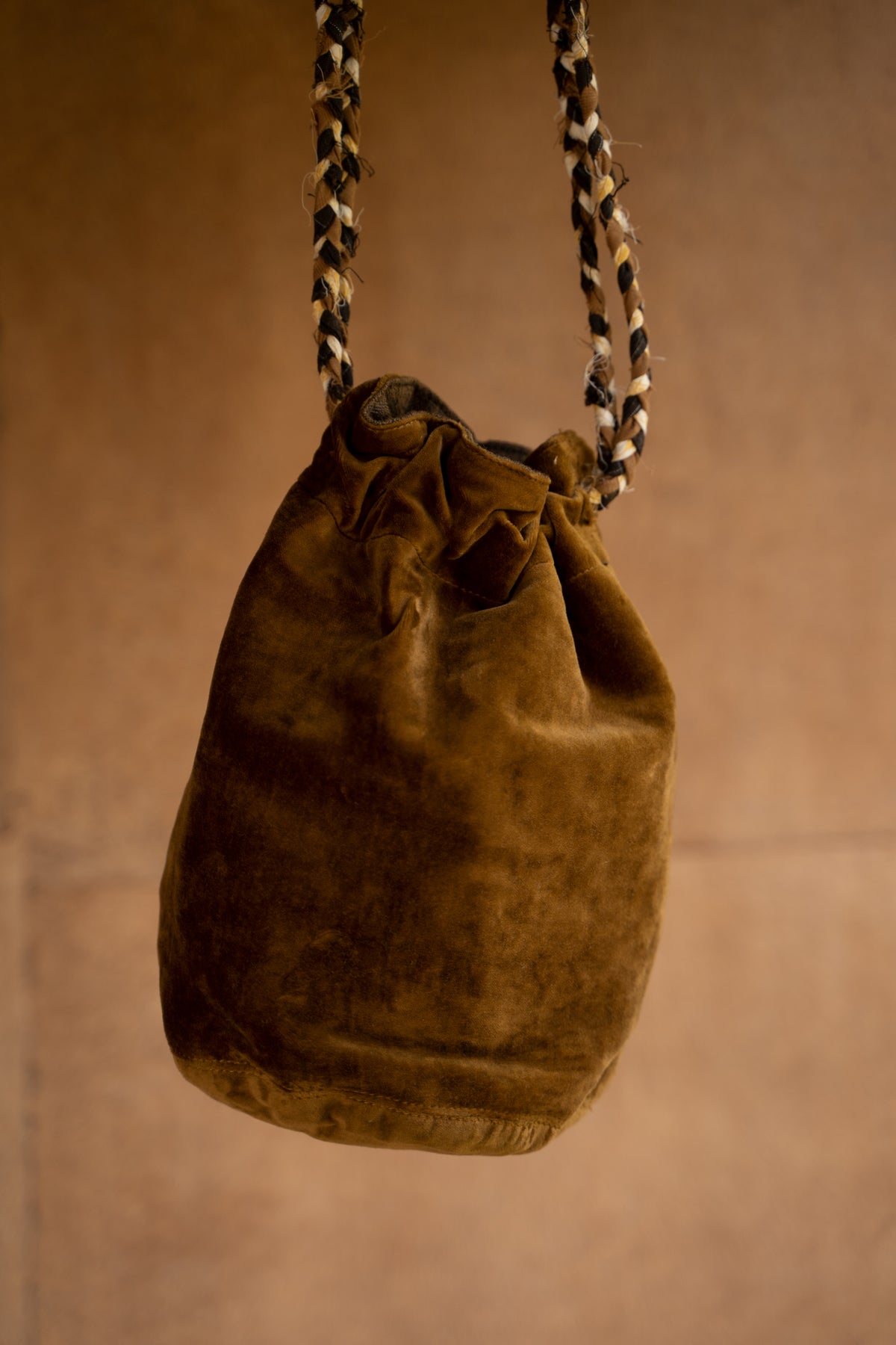 【ラスト1点】Braided Drawstring Bag S - Oiled Cotton Velvet Washi -（GOLD）