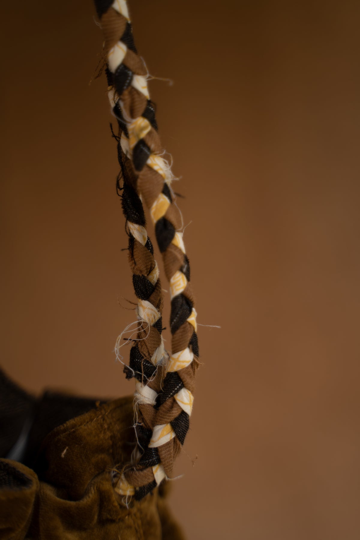 【ラスト1点】Braided Drawstring Bag S - Oiled Cotton Velvet Washi -（GOLD）