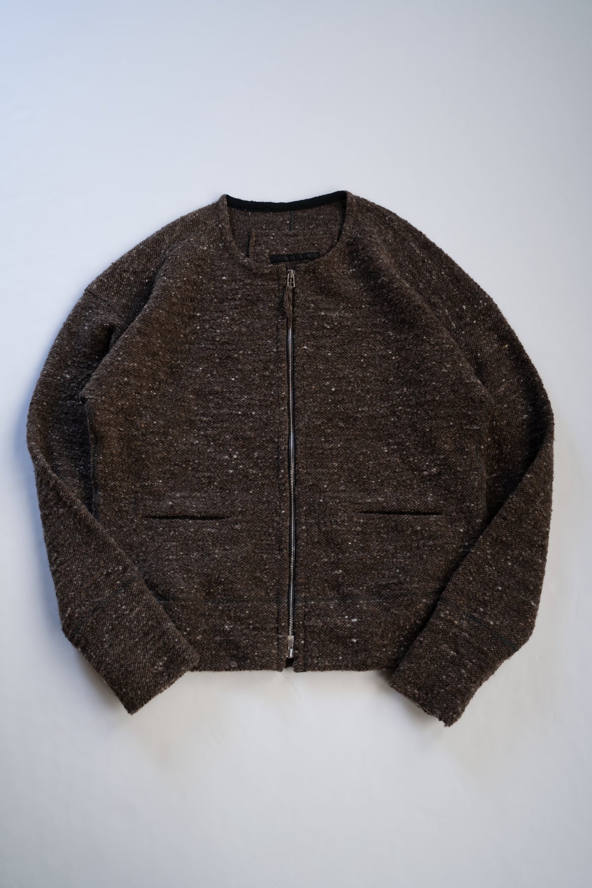 【ラスト1点】Anatomical Cut Zip Cardigan "DRIVE"（TAUPE）