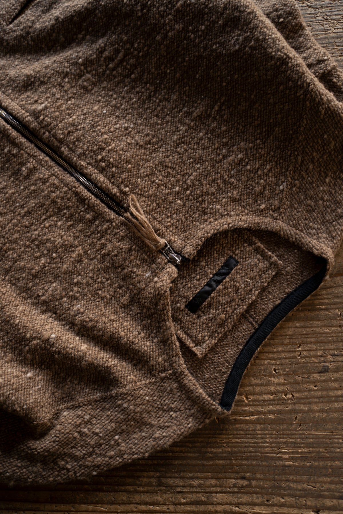 【ラスト1点】Anatomical Cut Zip Cardigan "DRIVE"（MAPLE）