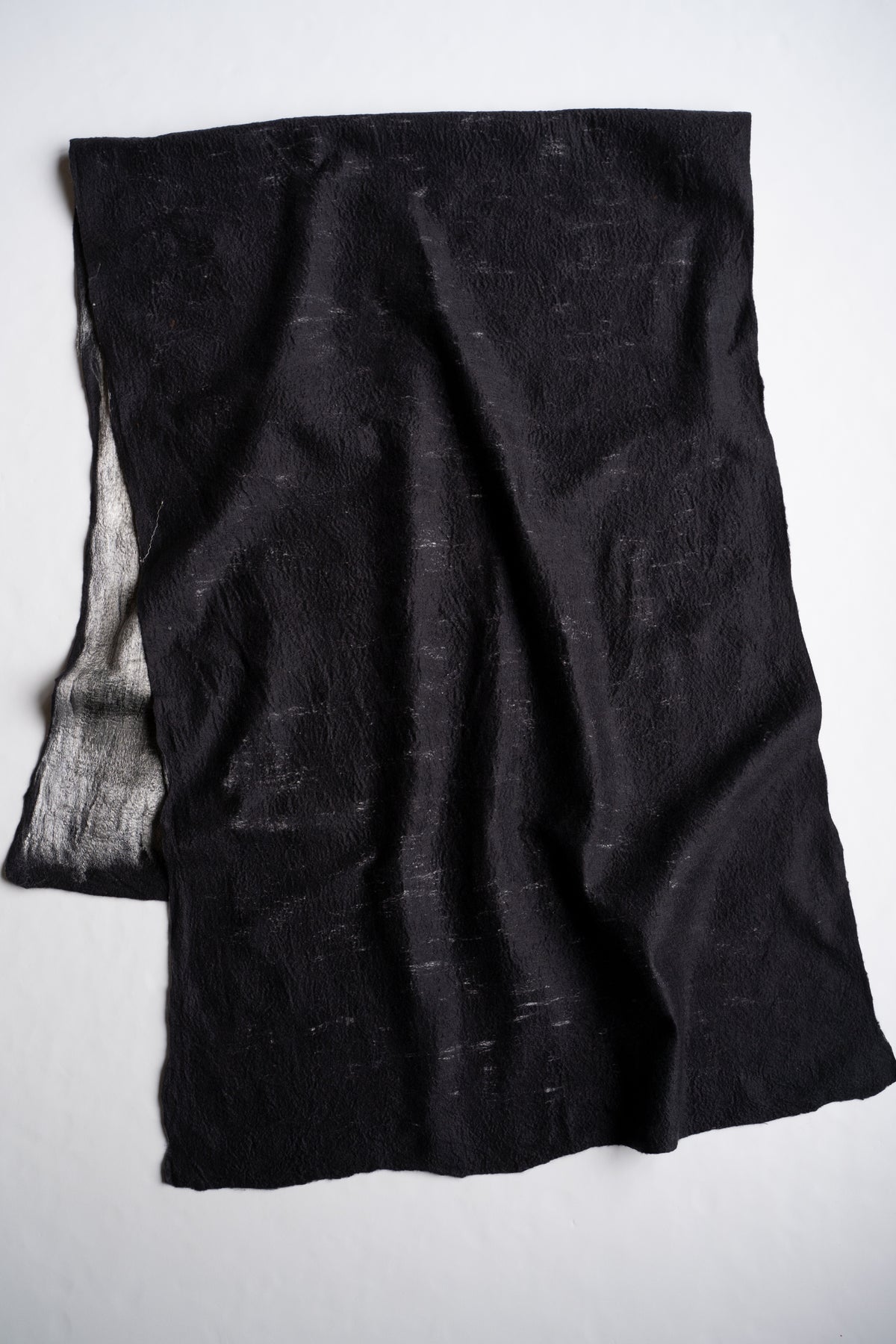 【ラスト1点】Wool Silk Stole "Painting 300" （BLACK/WHITE）