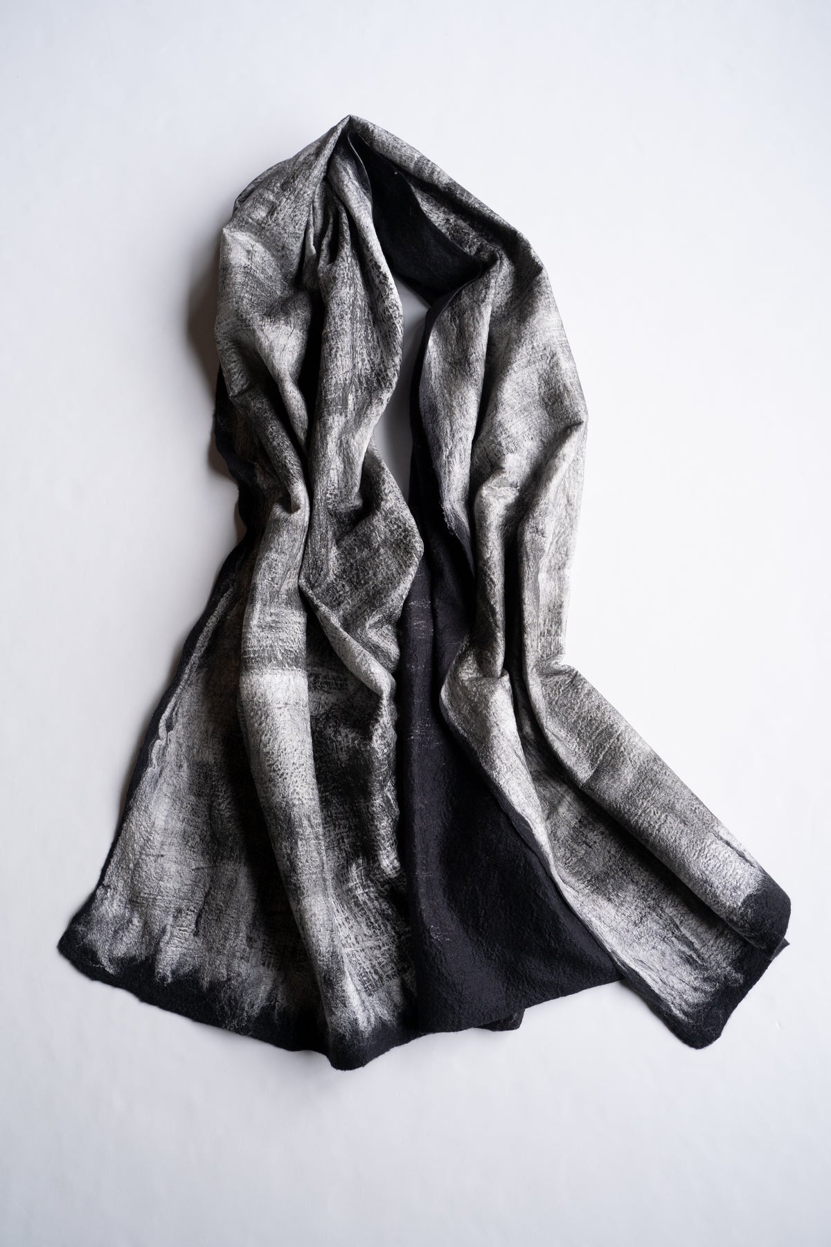 【ラスト1点】Wool Silk Stole "Painting 300" （BLACK/WHITE）