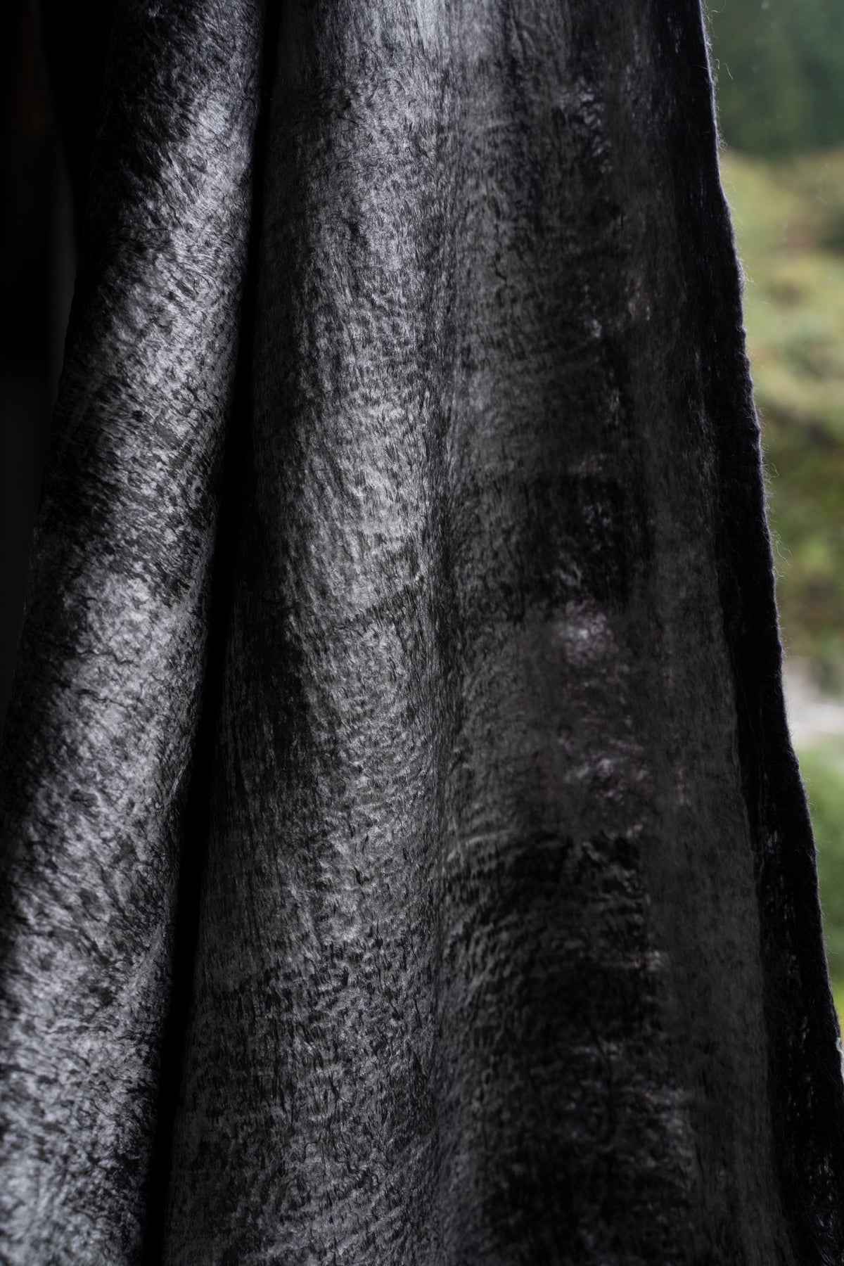 【ラスト1点】Wool Silk Stole "Painting 300" （BLACK/WHITE）