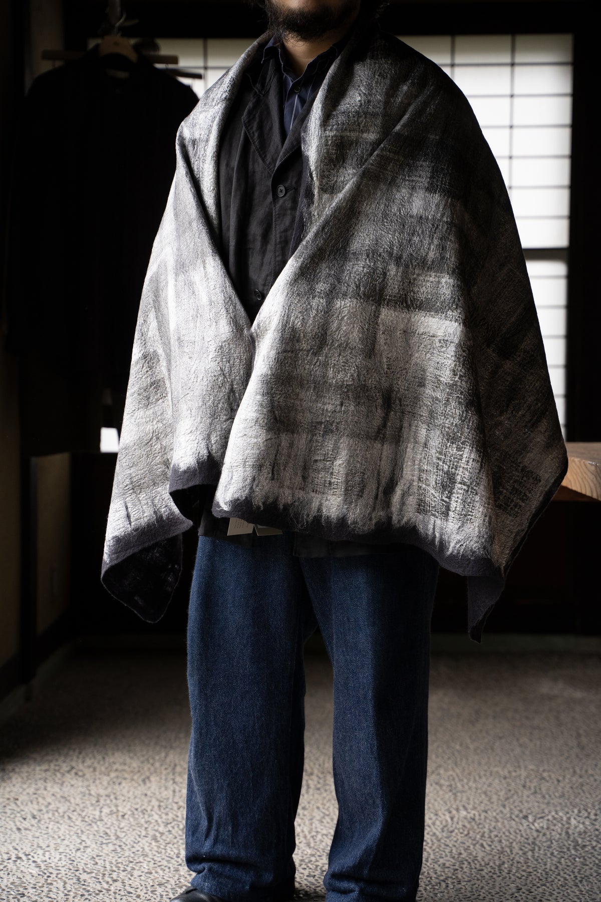 【ラスト1点】Wool Silk Stole "Painting 300" （BLACK/WHITE）