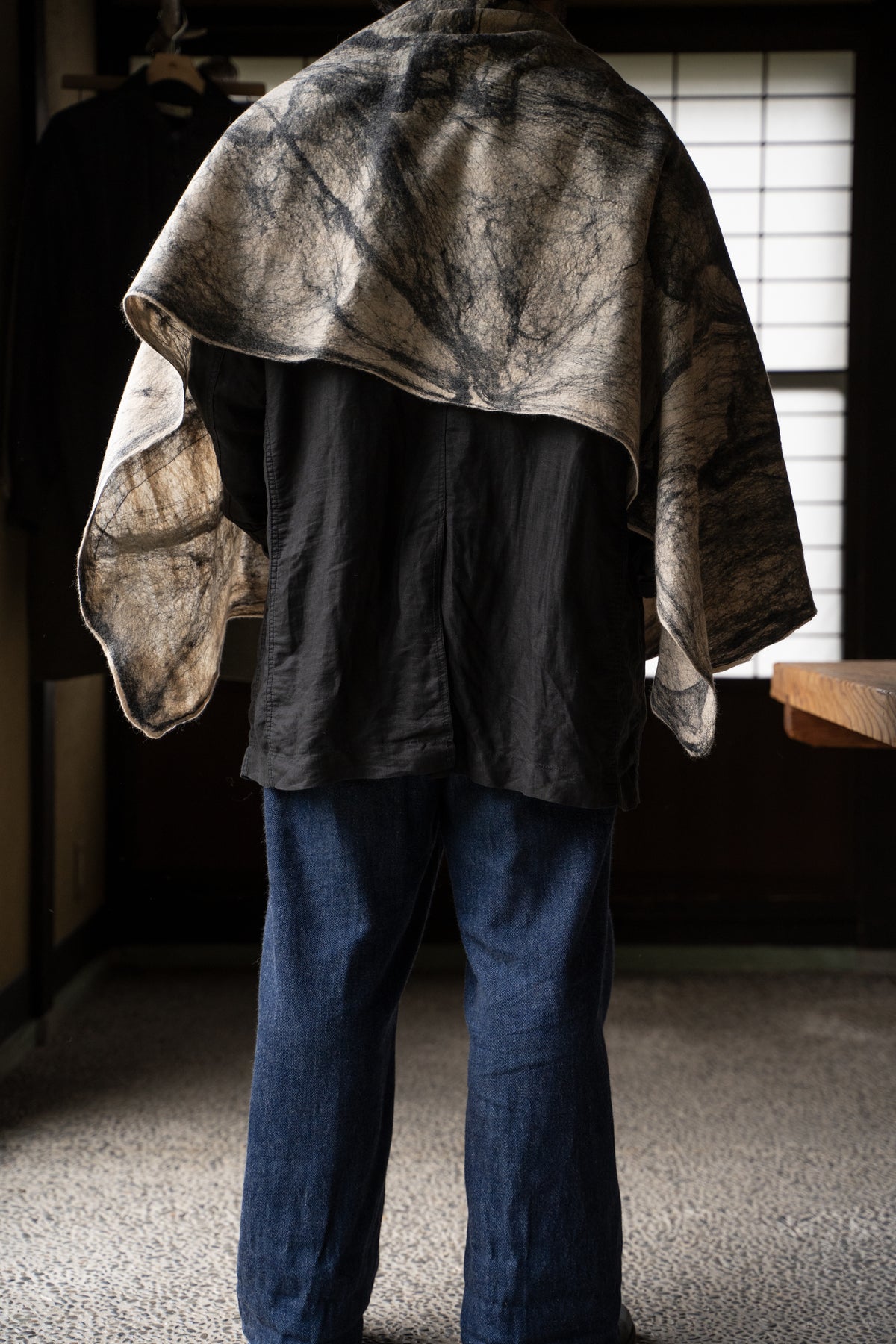 【ラスト1点】Wool Silk Stole "LIGHT 200" （BEIGE/BLACK）