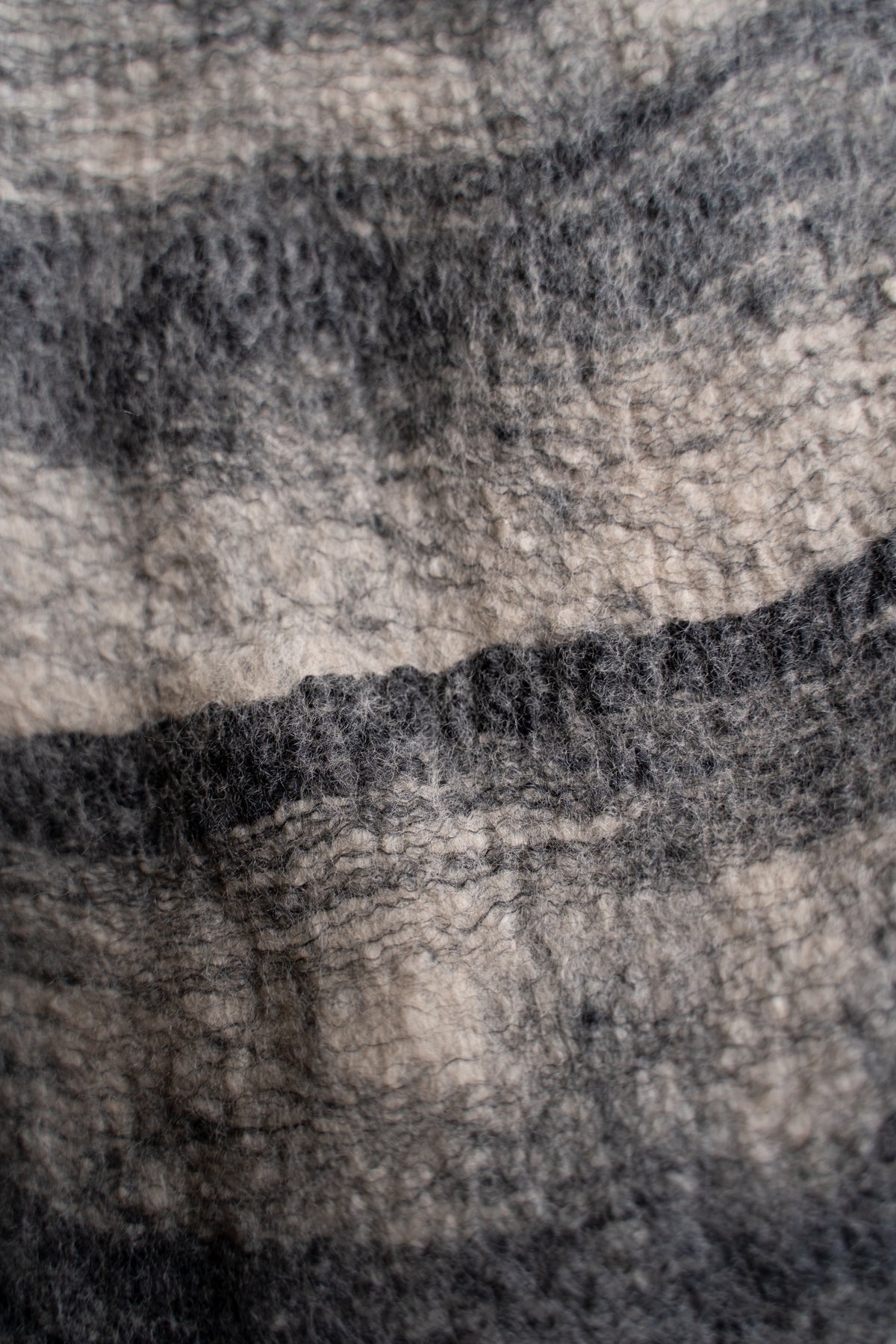 【ラスト1点】Wool Silk Stole "LIGHT 200" （BEIGE/BLACK）