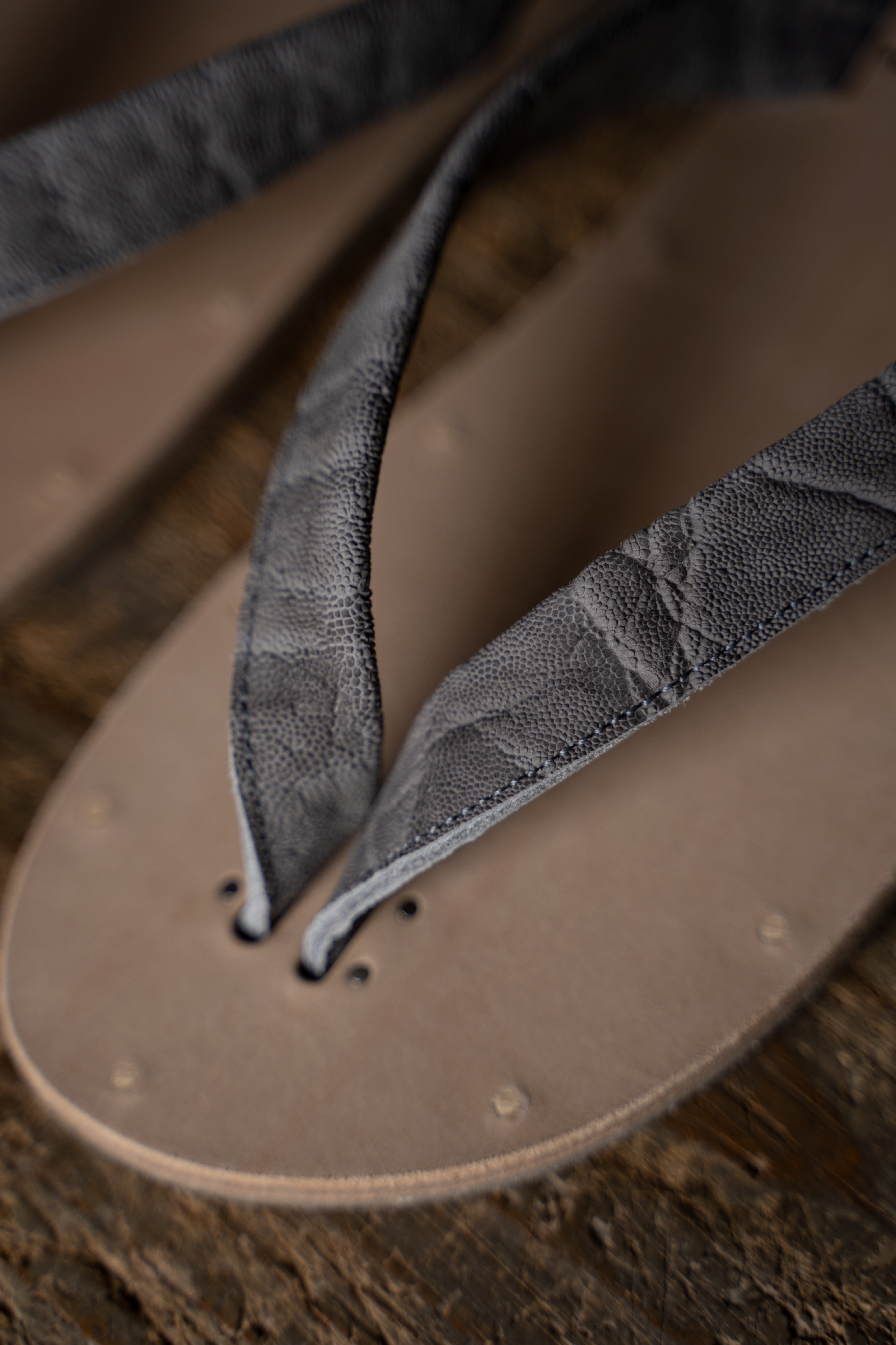 B-Sandals-Elephant（GREY）