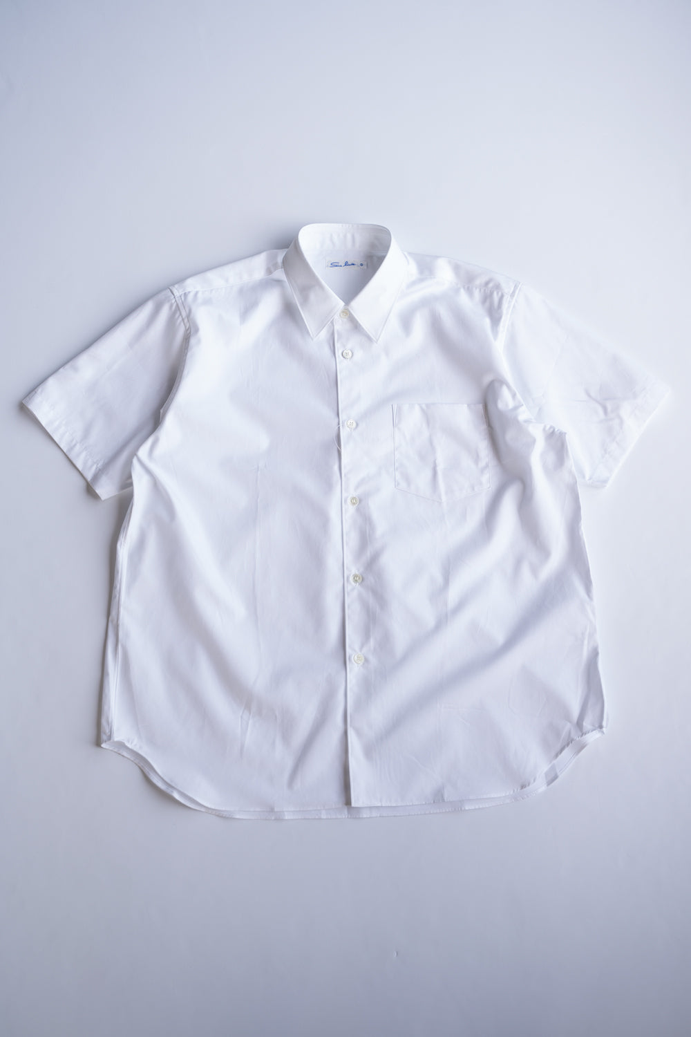 SH01B ボックスレギュラー半袖シャツ（WHITE）