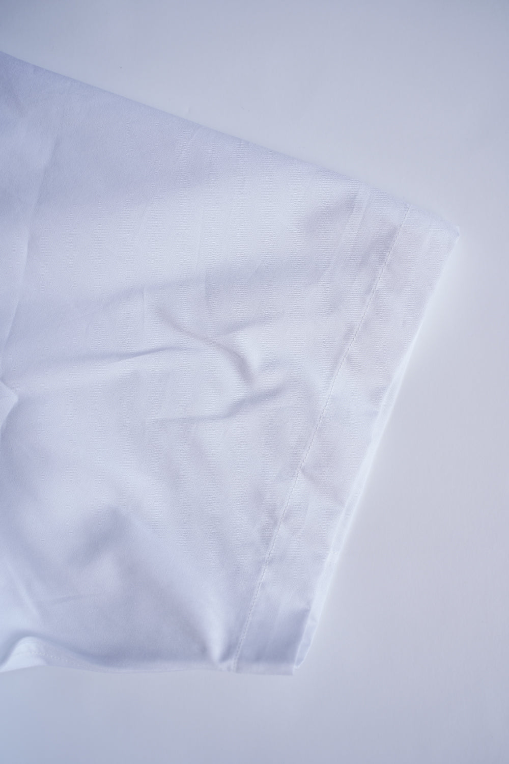 SH01B ボックスレギュラー半袖シャツ（WHITE）