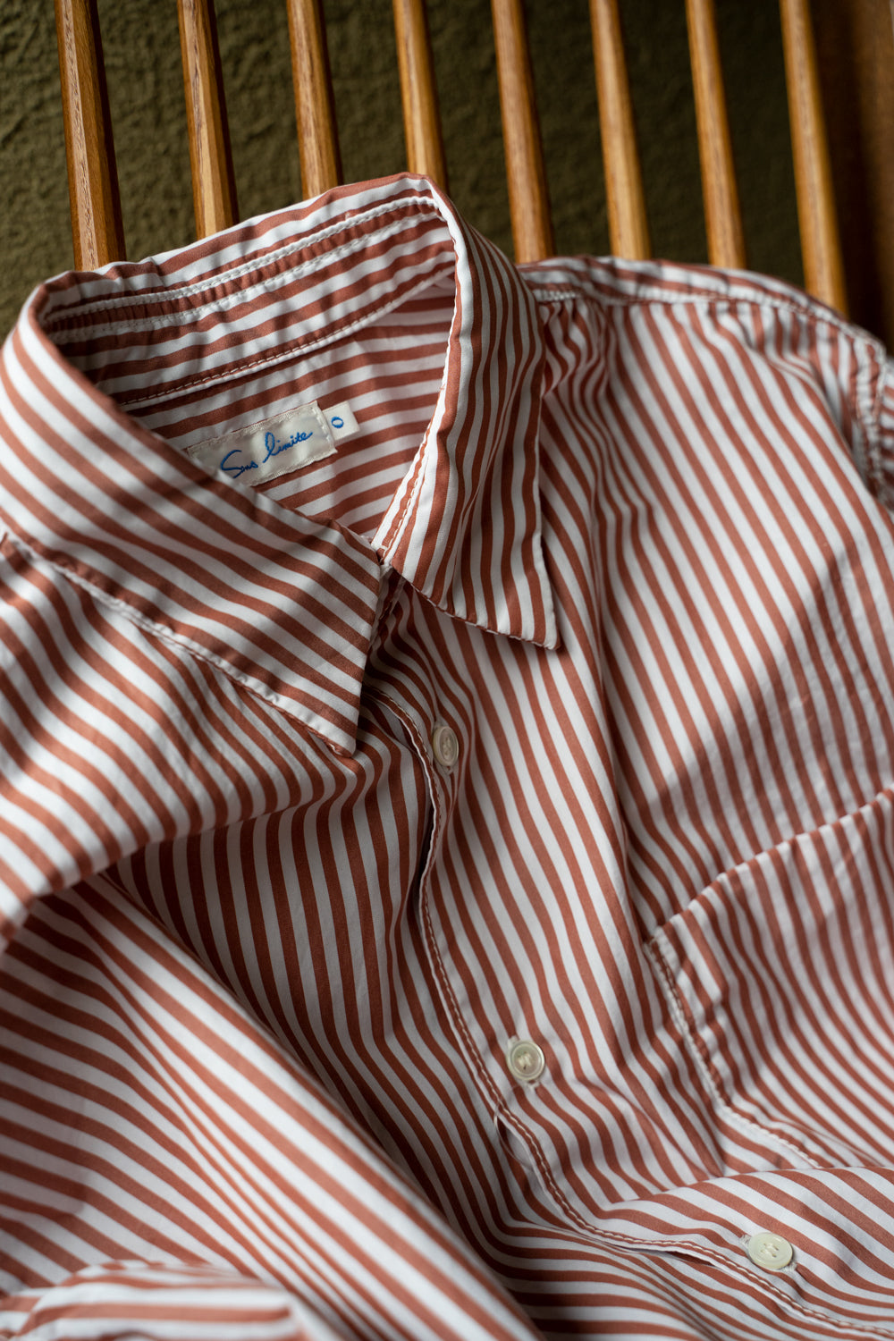 SH01B LEGGIUNO ボックスレギュラー２本針シャツ（BROWN STRIPE）