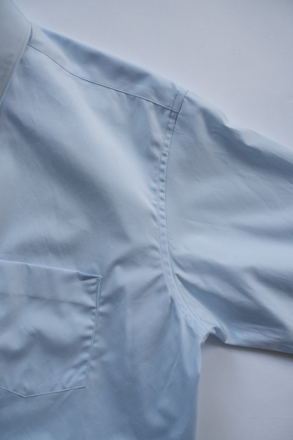 SH01B ブロードボックスレギュラーカラーシャツ（SAX）