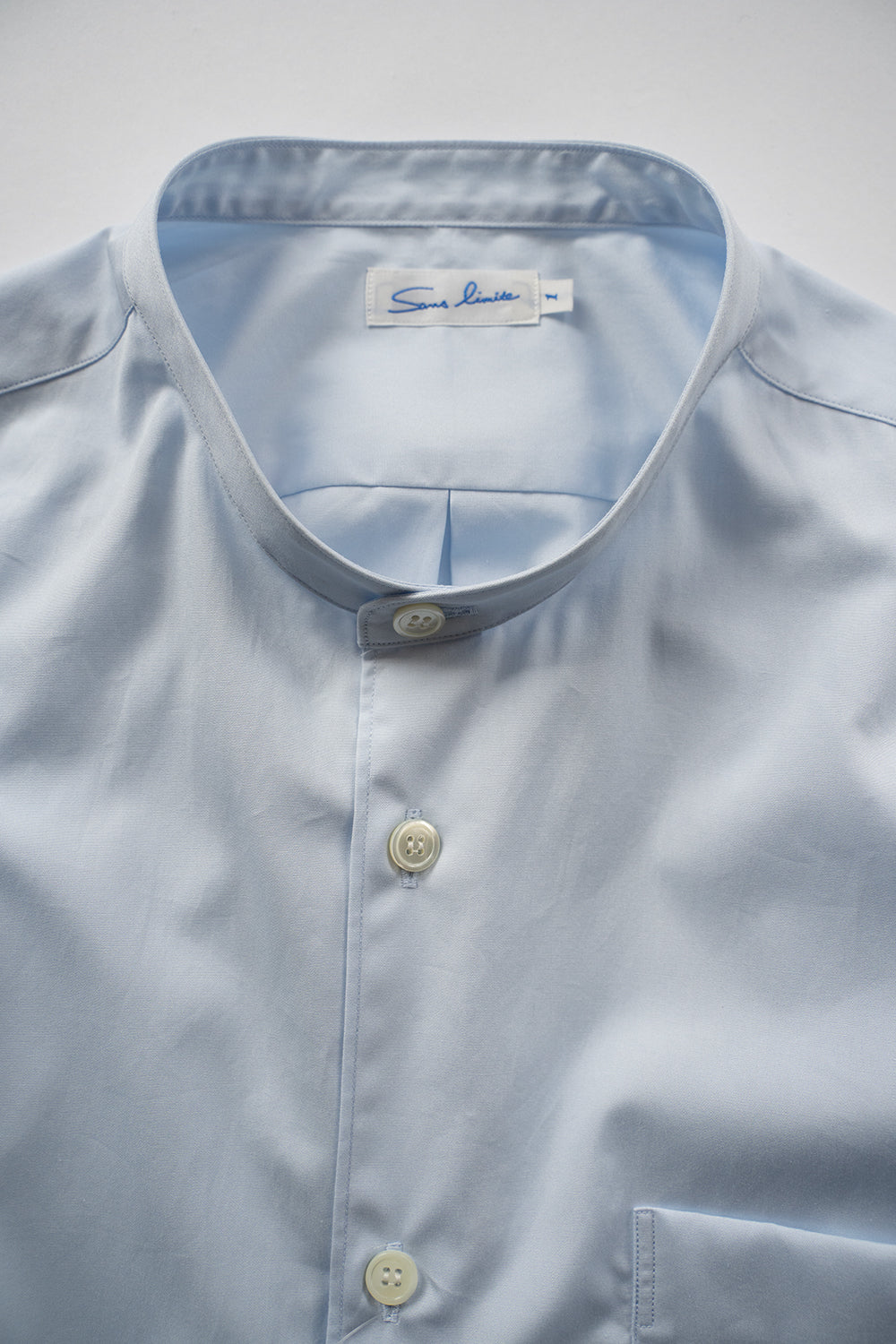 SH06B ブロードボックススタンドカラーシャツ（SAX）