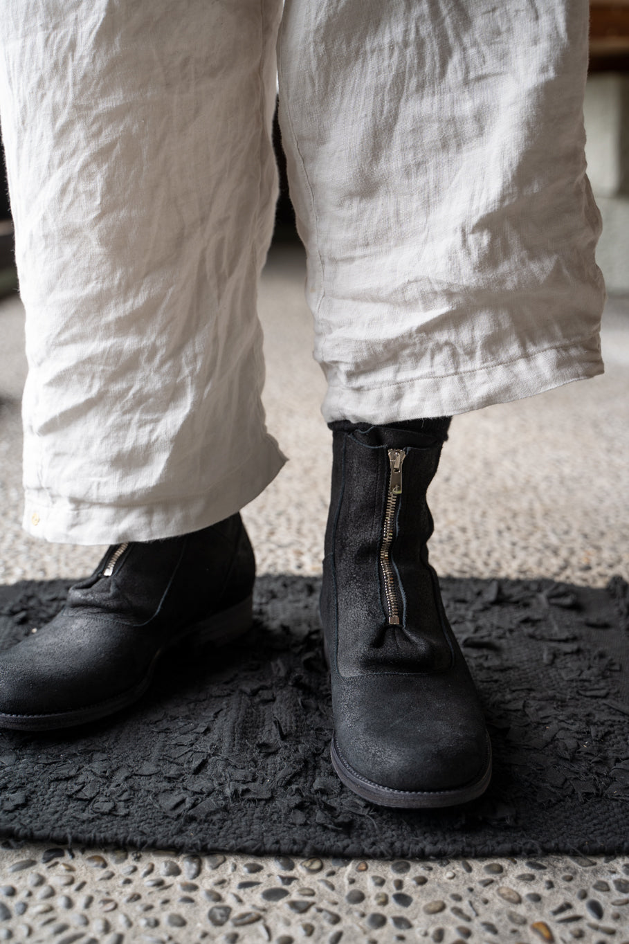 H Center Zip（BLACK）