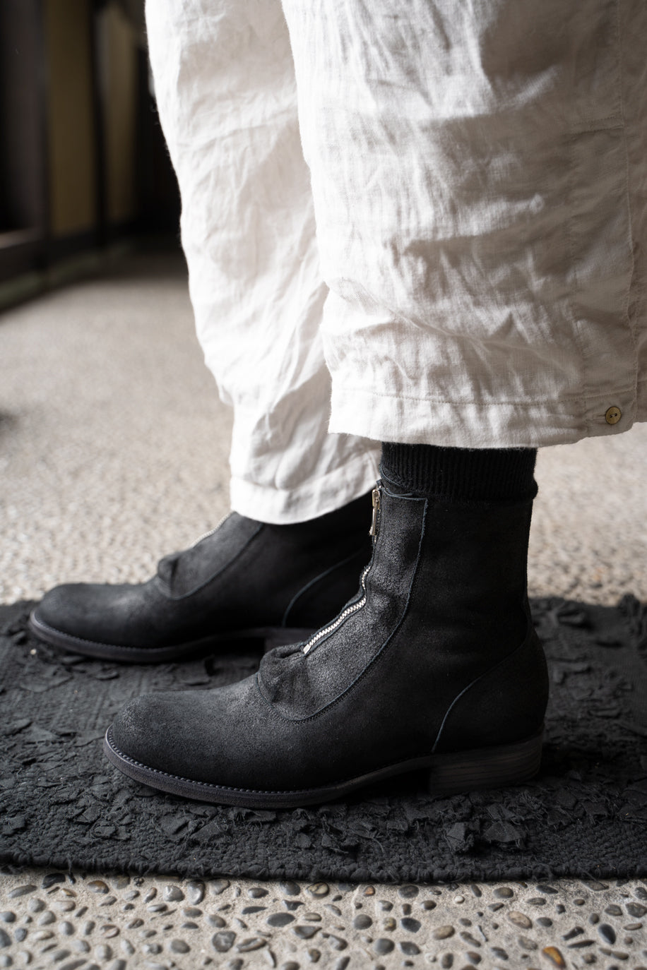 H Center Zip（BLACK）