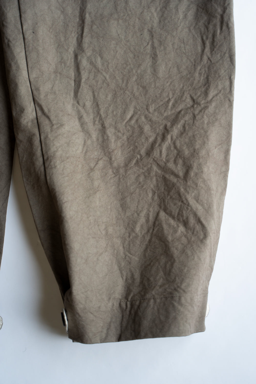 Side Tucked Wide Straight Trousers "LINDBERG Ⅱ"-TW（DUST）