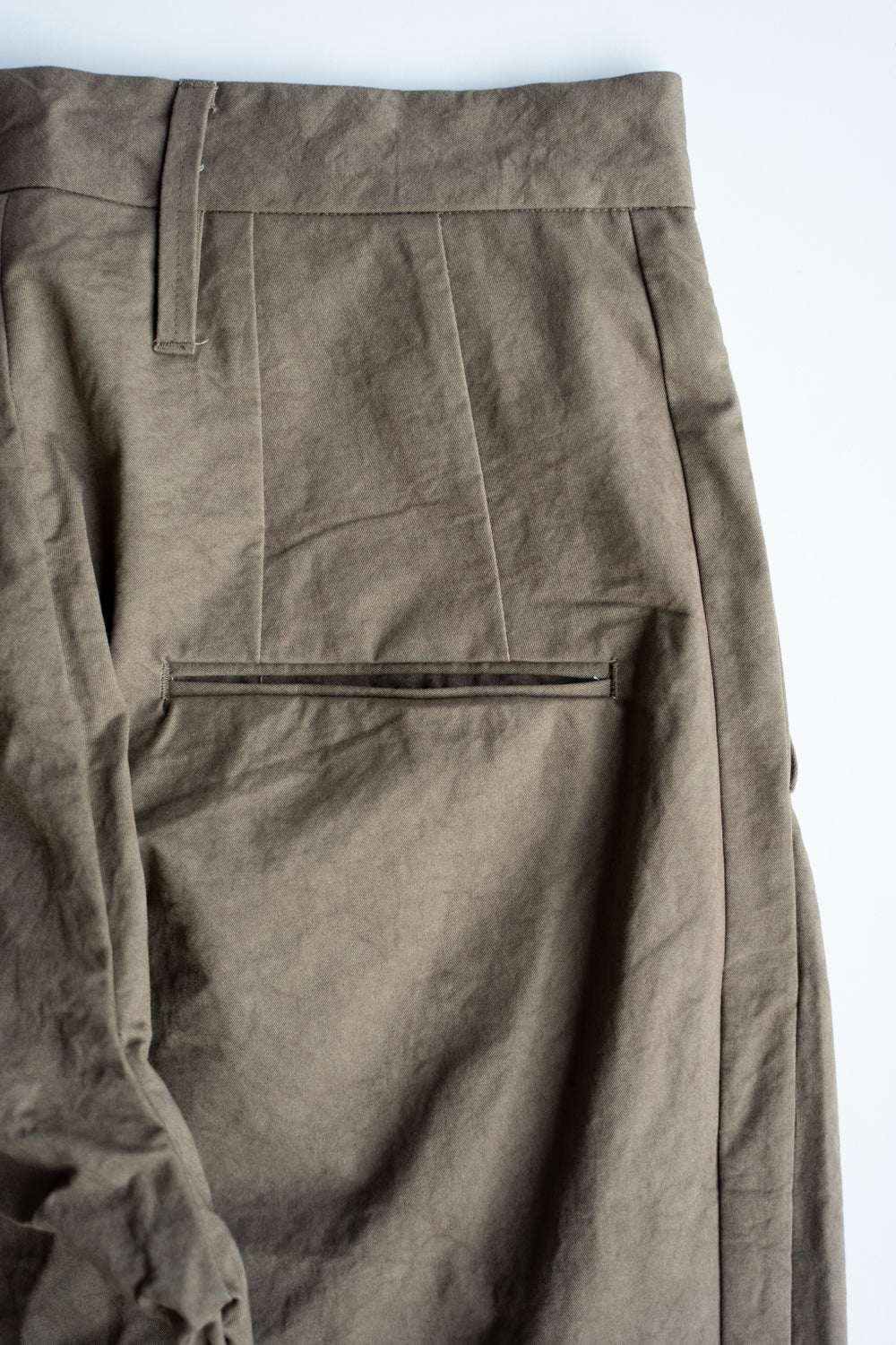 Side Tucked Wide Straight Trousers "LINDBERG Ⅱ"-TW（DUST）