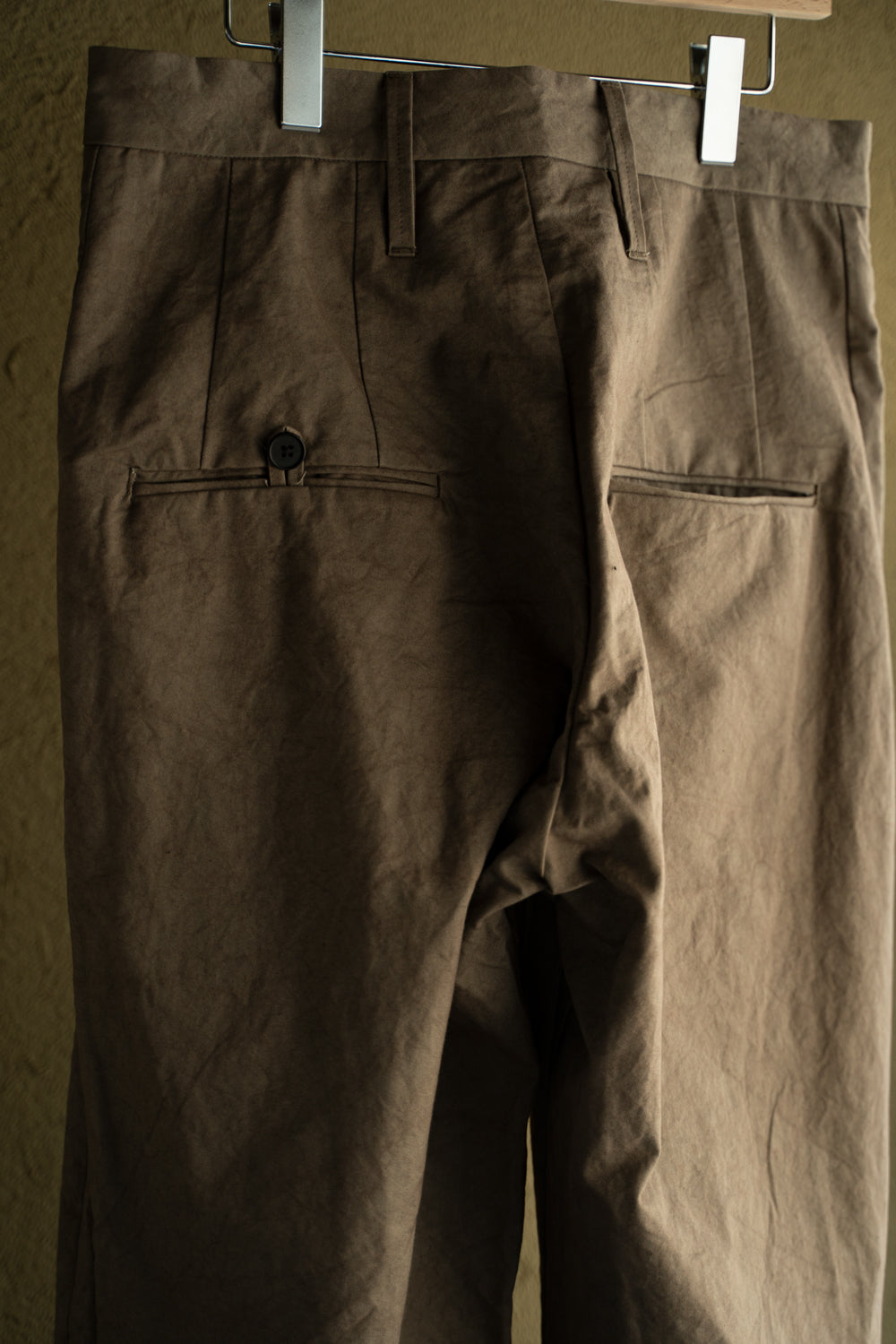 Side Tucked Wide Straight Trousers "LINDBERG Ⅱ"-TW（DUST）